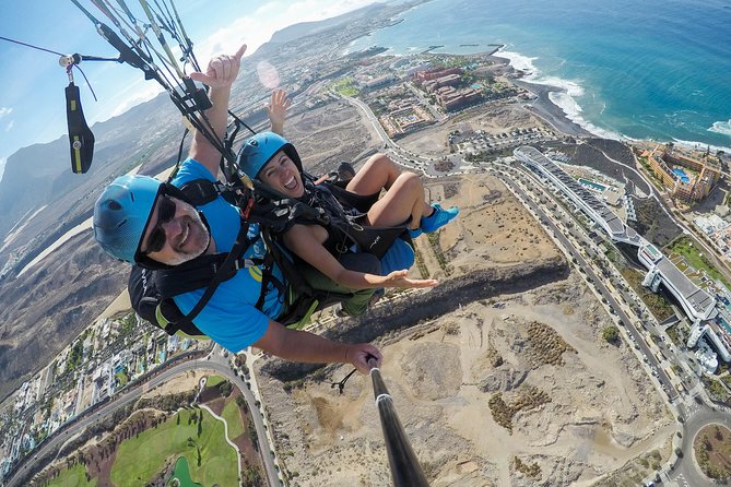 Acro Paragliding Adventure in Costa Adeje with FREE Pickup !! - Acrobatics, G-Forces, and Beginner Safety: How the Stunts Are Managed