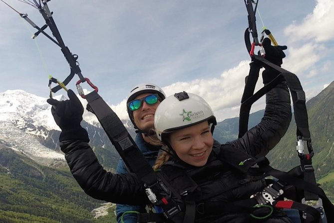 Acrobatic Paragliding Tandem Flight over Chamonix - In The Air Over Chamonix: What The Acrobatic Tandem Feels Like