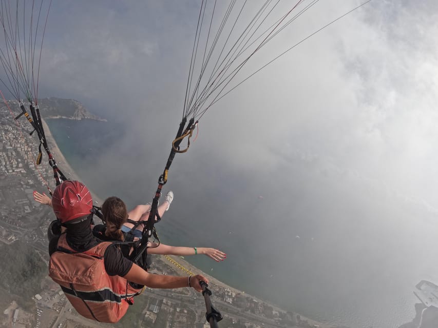 Alanya/Side: Tandem Paragliding With Transfer Option - Who should book, and who should skip for safety reasons