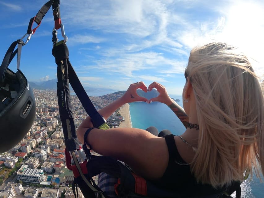 Alanya: Tandem Paragliding Flight to Cleopatra Beach - The run, the free-fall sensation, and the 12–18 minute sky window