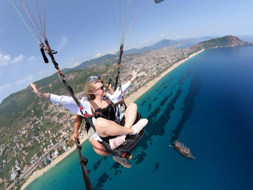 Alanya: Tandem Paragliding Flight to Cleopatra Beach - Safety and licensed pilots: what you’re paying for beyond the thrill