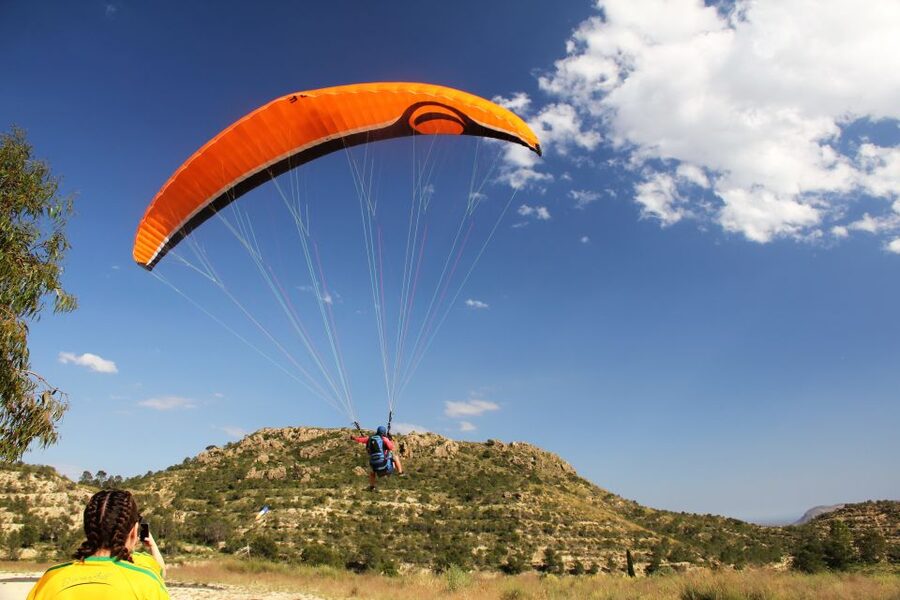 Alicante and Santa Pola: Tandem Paragliding Flight - Getting There: Meeting Point in Agost and the Transfer to the Launch Site