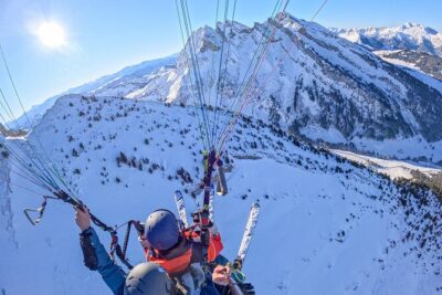 Baptism in Paragliding in La Clusaz - From Crêt du Loup to the Air: What Happens Minute by Minute