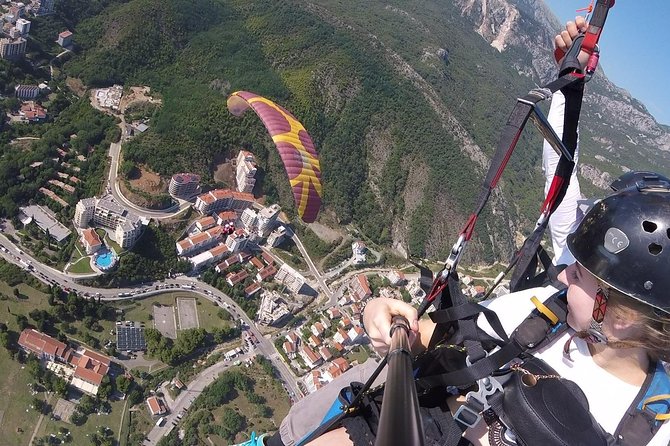 Bečići Standard Paragliding Montenegro /All-inclusive - Why Paragliding Over Bečići Feels Like a Smart Add-On