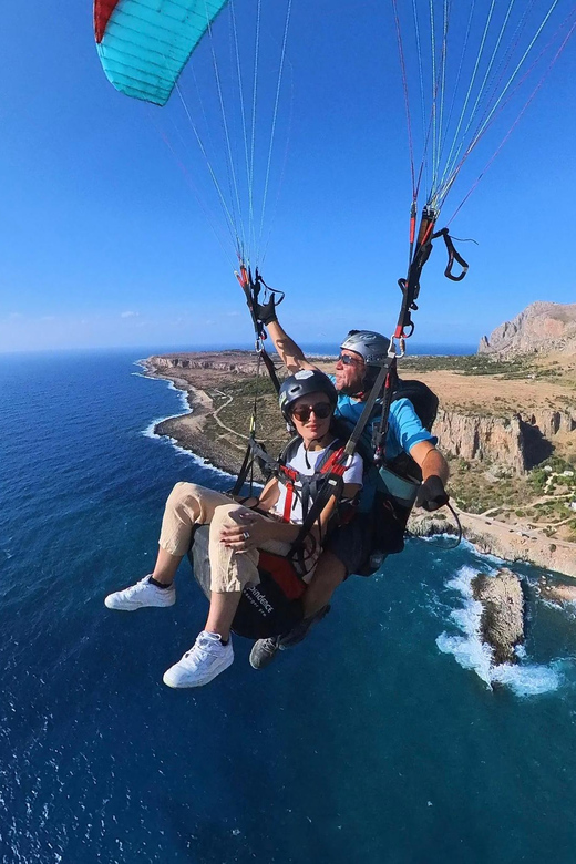 Cefalù: tandem paragliding flight and insta360 video - Key highlights you’ll care about