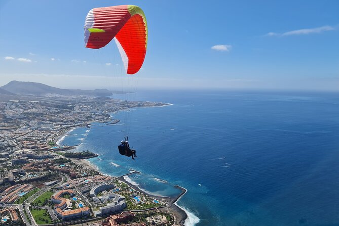 Costa Adeje paragliding, the best tandem flight in Tenerife - What to Wear: Closed Footwear and Dressing for the Sky