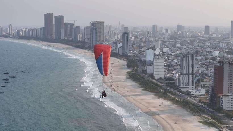 Da Nang Private paragliding experience on Monkey Mountain - Landing by the fishermen’s beach: the anticlimax that isn’t bad