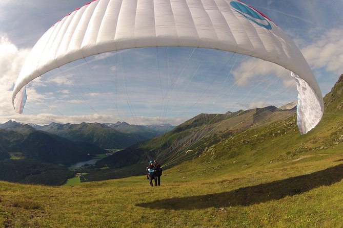 Davos Absolutely Free Flying Paragliding Tandem Flight 1'000 Meters High - Price and value: what $252.95 buys you (and what to watch for)