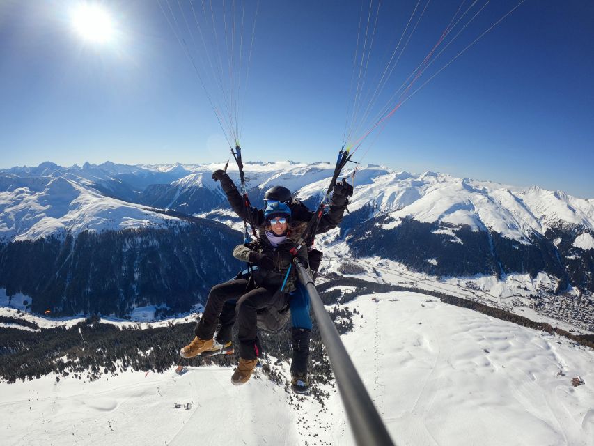 Davos: Tandem Paragliding Flight - The Tandem Run to Takeoff: What It Feels Like