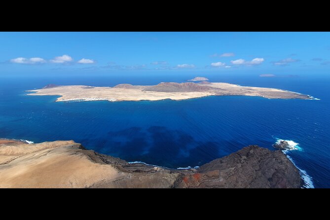DISCOVERY FLIGHT tandem paragliding Lanzarote with pro pilot - Meeting Point in Teguise: How to Avoid the “Where Are We?” Moment