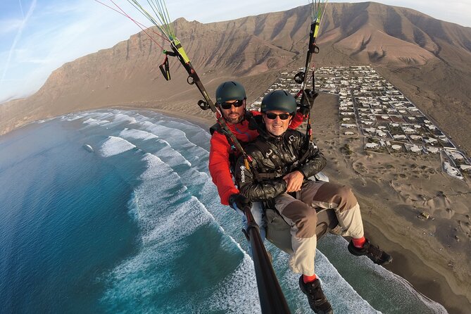 DISCOVERY FLIGHT tandem paragliding Lanzarote with pro pilot - Who This Suits Best (Including Vertigo)