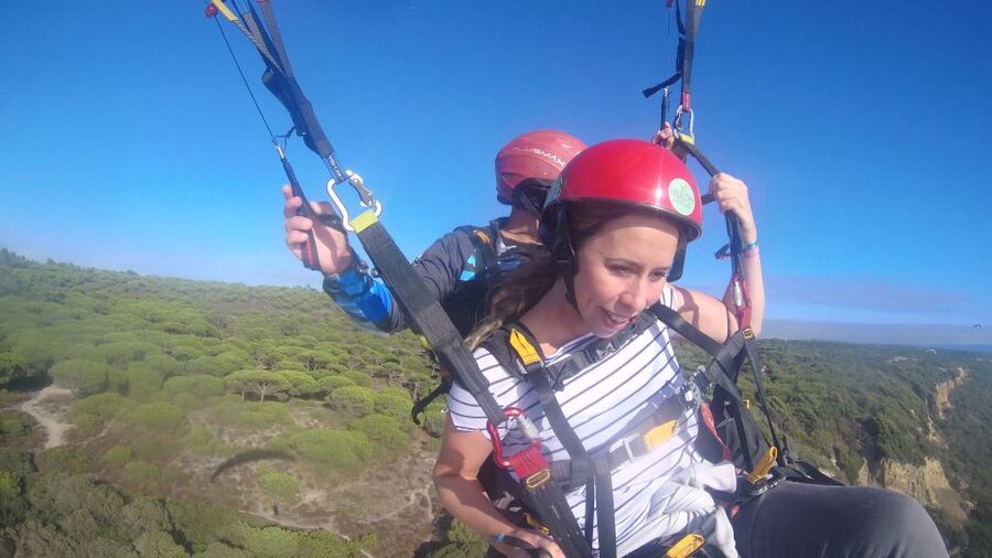 From Lisbon: Paragliding Flight with Transfers - What’s Included, What’s Not, and What That Means for Your Day