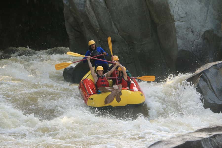 From Medellín: Paragliding and Rafting Combo Tour - Calderas River Rafting: 3 Hours of Class IV Whitewater