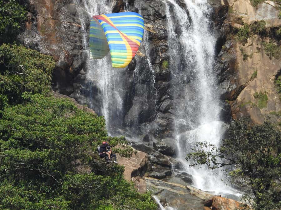 From Medellín: Paragliding Flight and Guatape Tour - Quick hits before you go