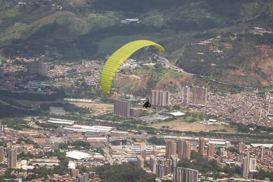From Medellín: Paragliding Tour with GoPro Photos & Videos - Tips to make your flight smoother and your photos better