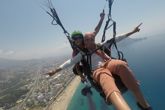 Halal Tandem Paragliding With Licensed Woman Pilot in Alanya - How the equipment and guidance work (and why it reduces stress)