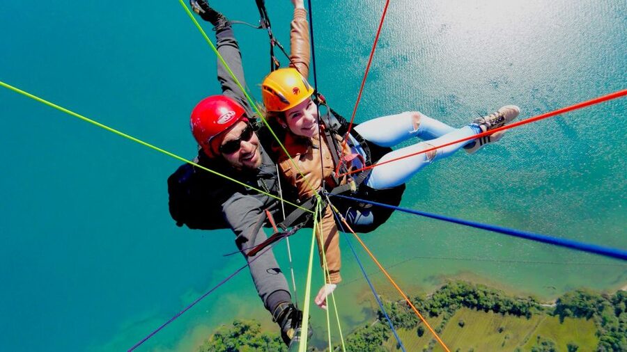 Interlaken: Paragliding Tandem High Flight - Gear Talk and Flight Instructions: Staying Calm on Purpose