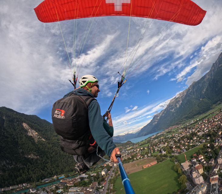 Interlaken: Paragliding Tandem High Flight - Glide Time Over Thunersee and Brienzersee