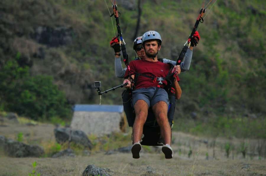 Kuta Lombok : Tandem Paragliding with Pilot & Beach Tour - Selong Belanak Beach: Swimming, Sunbathing, and Beginner Surf Lessons