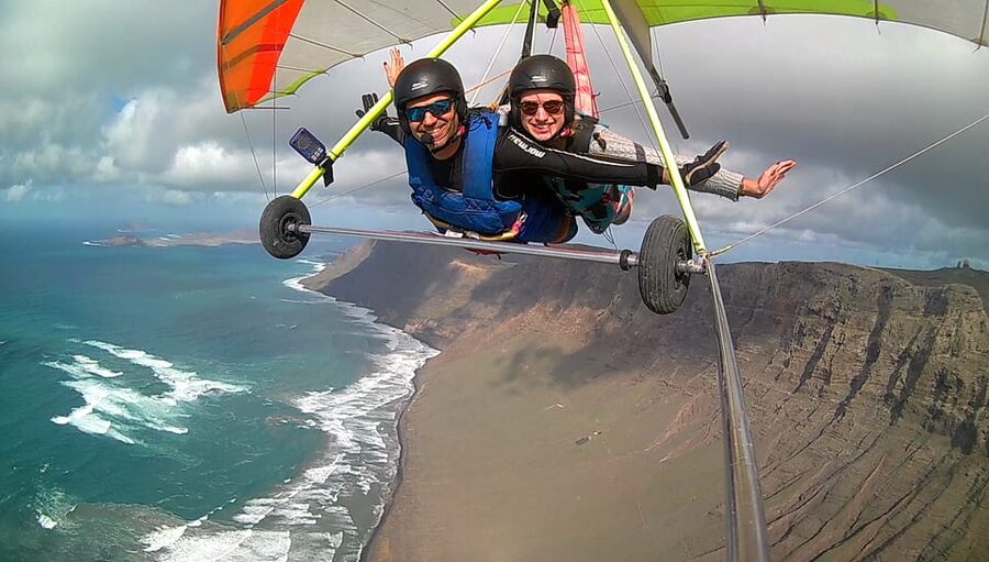 Lanzarote Hang Gliding Tandem Flights - Tandem hang gliding over Lanzarote: why it feels different