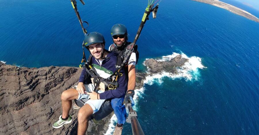 Lanzarote: Tandem Paragliding Flight Over Lanzarote - Meeting Point and Wind Timing: How to Plan Your Day