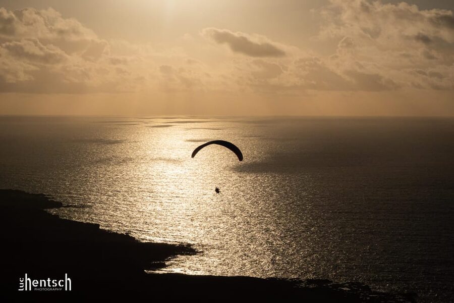 Lanzarote: Tandem Paragliding Flight Over Lanzarote - Relaxed Flight vs Rollercoaster: Choose Your Comfort Level