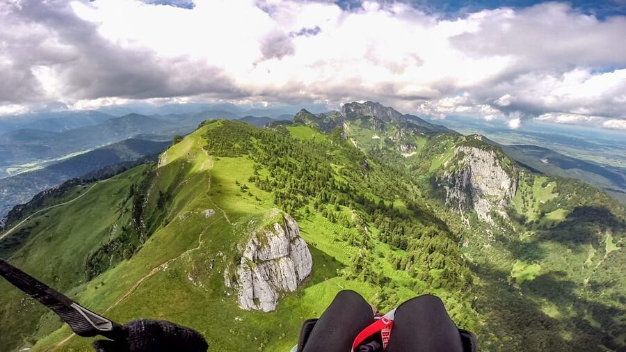 Lenggries: Tandem Paragliding Flight - Cable Car Up, Landing Protocol Down: Your Confidence Builder
