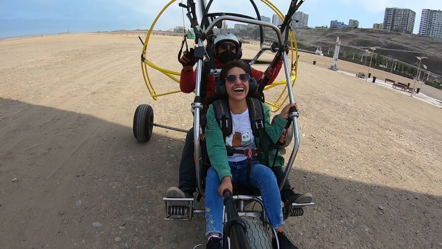Lima: Paragliding Flight Over Costa Verde Districts - Who this Lima paragliding flight is best for
