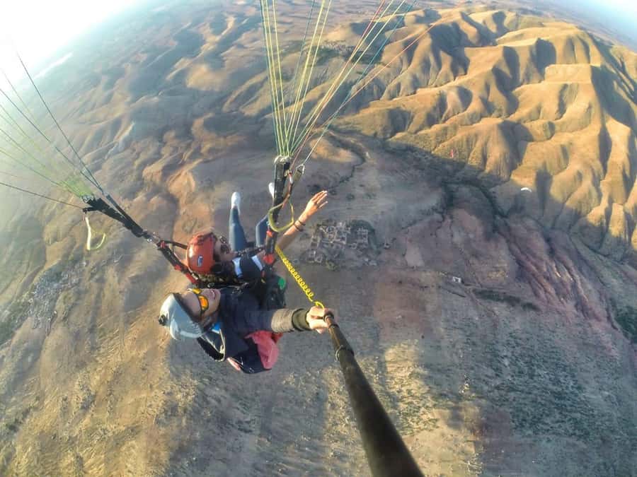 Marrakech: Paragliding flight over the Agafay desert and the High Atlas mountains - Paraglide From a 1000 m Hill: Your First Seconds in the Air