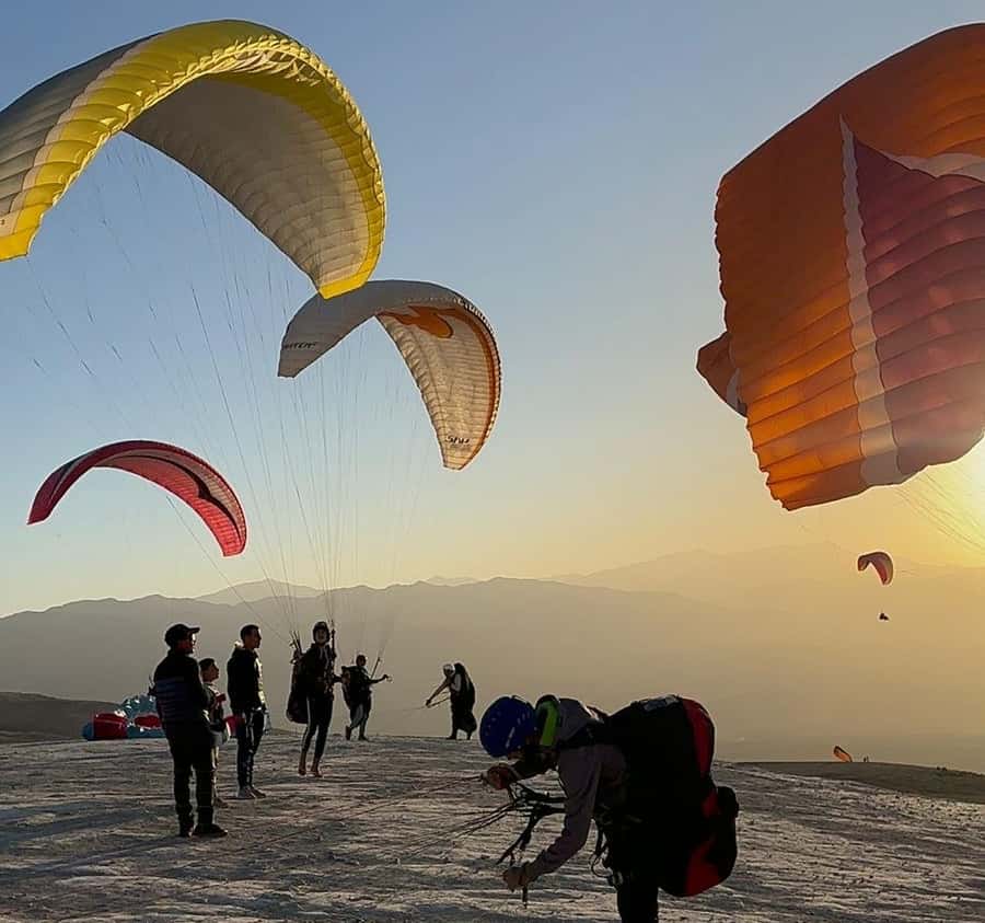 Marrakech: Paragliding over Agafay Desert & Atlas Mnt Views - Key things that make this paragliding day work