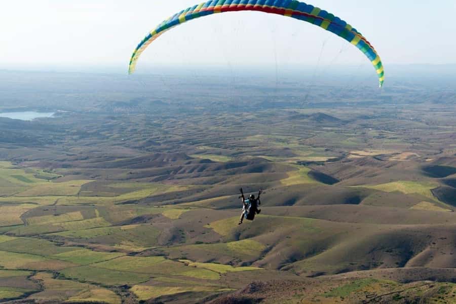 Marrakech: Paragliding over Agafay Desert & Atlas Mnt Views - Paragliding itself: what the pilot experience feels like