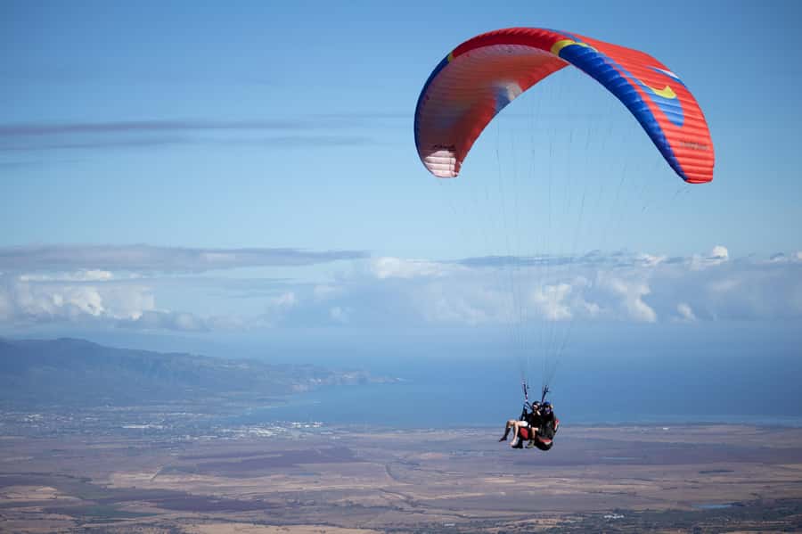 Maui: Top Gun Paragliding Tandem Flight - Alii Kula Lavender Farm: Where the Maui paragliding morning starts