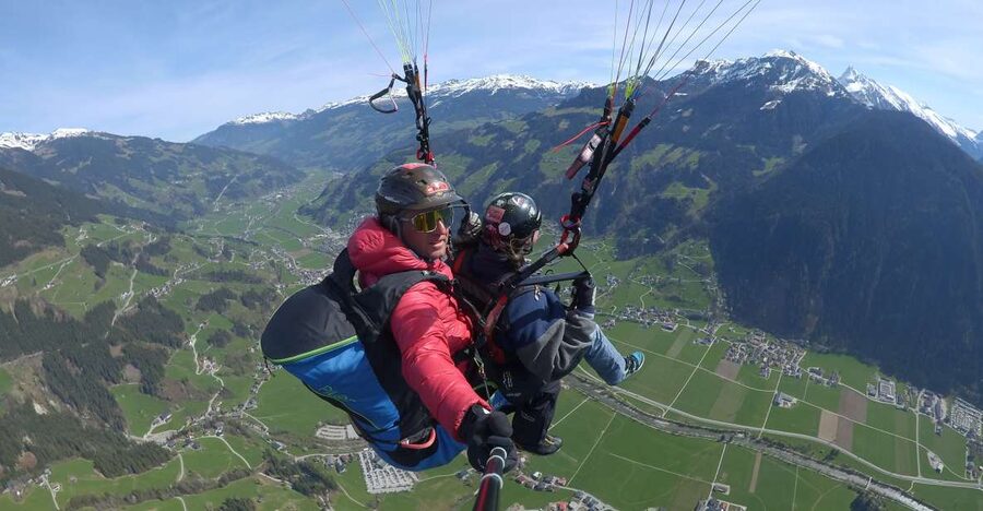 Mayrhofen: Paragliding Adventure With Soaring Views - Up to Launch: What the Climb and Gear Time Are For