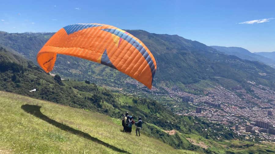 Medellín Paragliding - Go Pro Included - Registration With English Support (And Why It Helps)