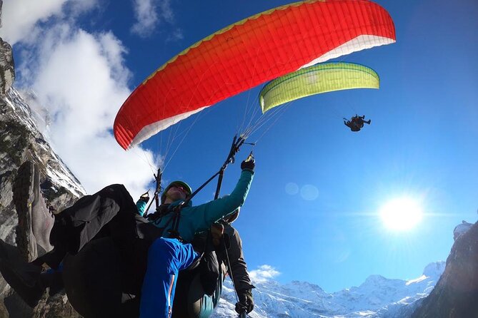 Mürren: Paragliding over the Lauterbrunnen Valley - In the air over Eiger, Schilthorn, and Lauterbrunnen Valley