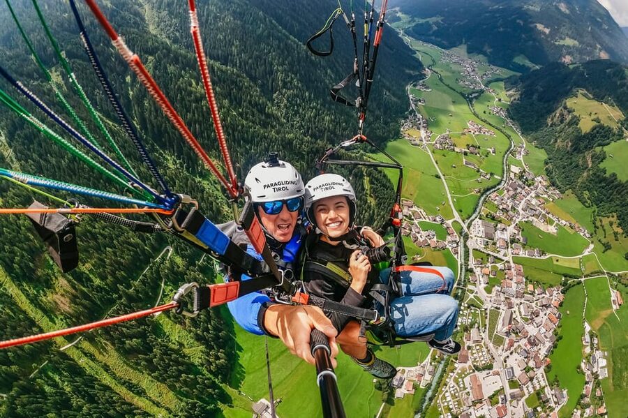 Neustift im Stubaital: Tandem Paragliding Flight - Getting strapped in: gear, safety, and what your body needs to do