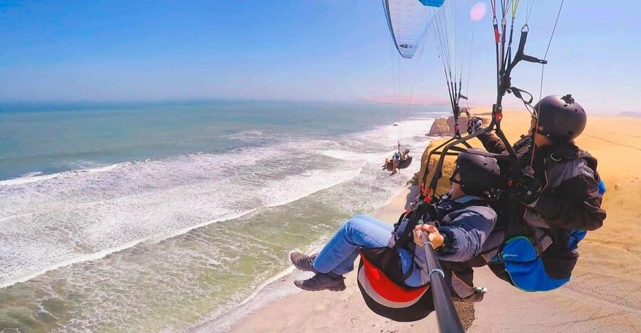 Paracas : Paragliding - Fly Like a Bird - The 10–15 Minute Flight: 320 Meters Down in Silence