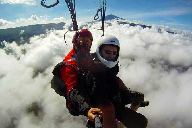 Paragliding 1000 Meters - The briefing and gear check: beginner-friendly, but not casual
