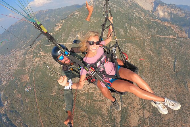 Paragliding Alanya Antalya Turkey - Comfort and Fit: Weight Limits and Practical Clothing
