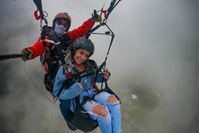 Paragliding flight in Medellin with expert pilots - Meeting at Dragon Fly and Getting Set Up