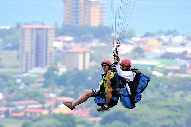 Paragliding Flight Las Terrazas 900 ft minimum guaranteed. - Getting From Jacó to the Takeoff Spot (Without Turning It Into a Chore)