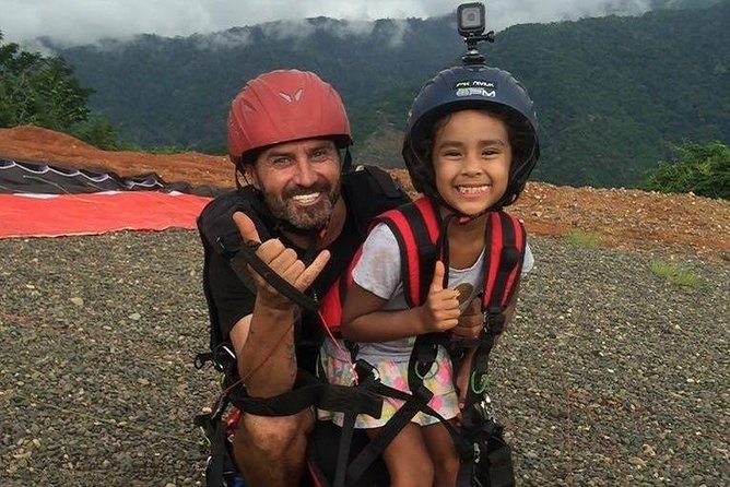 Paragliding Flight Las Terrazas 900 ft minimum guaranteed. - The Preflight Routine: Harness Up, Waiver Signed, Checks Done Right