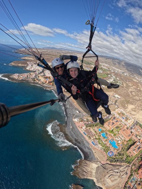 Paragliding flight with a Spanish Champion 2021/2022. - The flight itself: short run, harness comfort, and how tandem paragliding feels