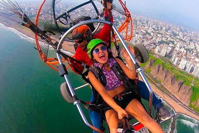 Paragliding in Lima - Costa Verde - The 10–15 Minute Flight Over Four Districts (and How the Sky Actually Works)