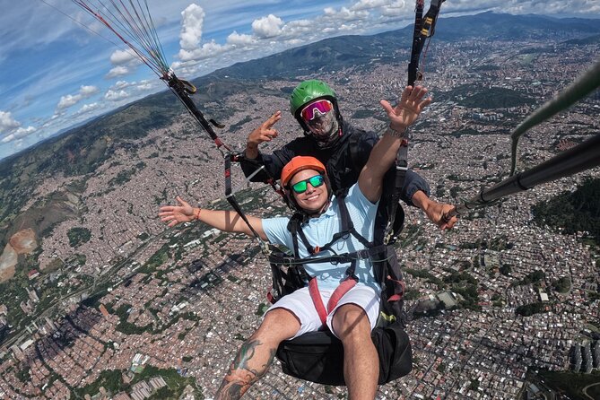 Paragliding in Medellin. - Paragliding Medellín From the Bello Mountains: What Makes This Route Special?