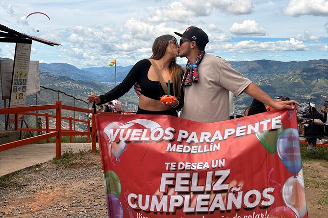 Paragliding in Medellin. - The 3-Hour Flow: From Check-In to Being Up in the Air