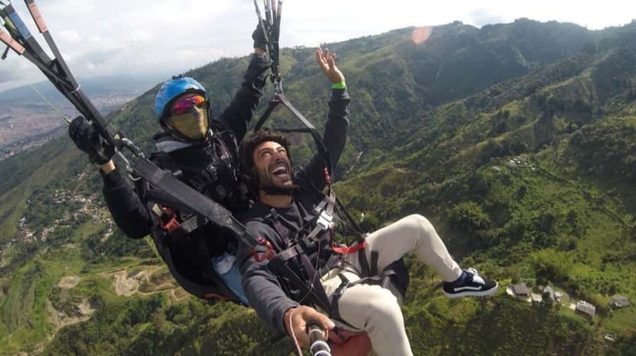Paragliding Medellin with Transportation and free Videos - GoPro Photos and Videos: The Best Souvenir Is the One You Don’t Need to Film