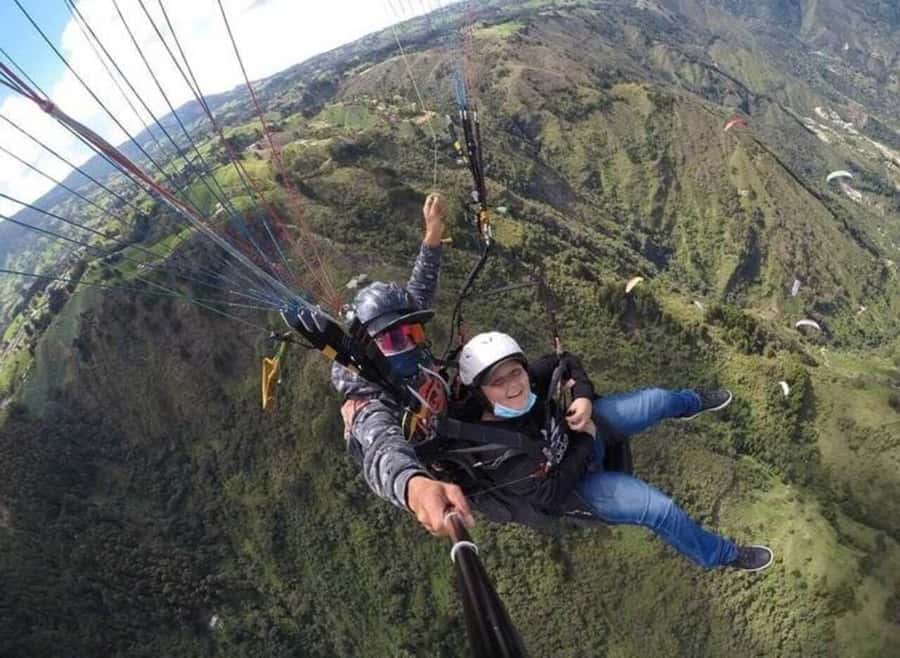 Paragliding Medellin with Transportation and free Videos - How the 4 Hours Feel: San Félix Time, Launch Time, and Return