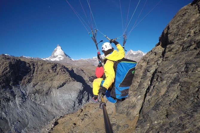 Paragliding mountain flight - Quick hits