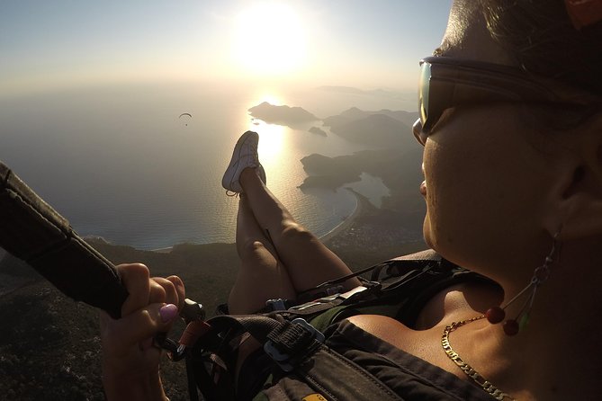 Paragliding Oludeniz Fethiye - Gear, Briefing, and the Moment You Run Into the Sky